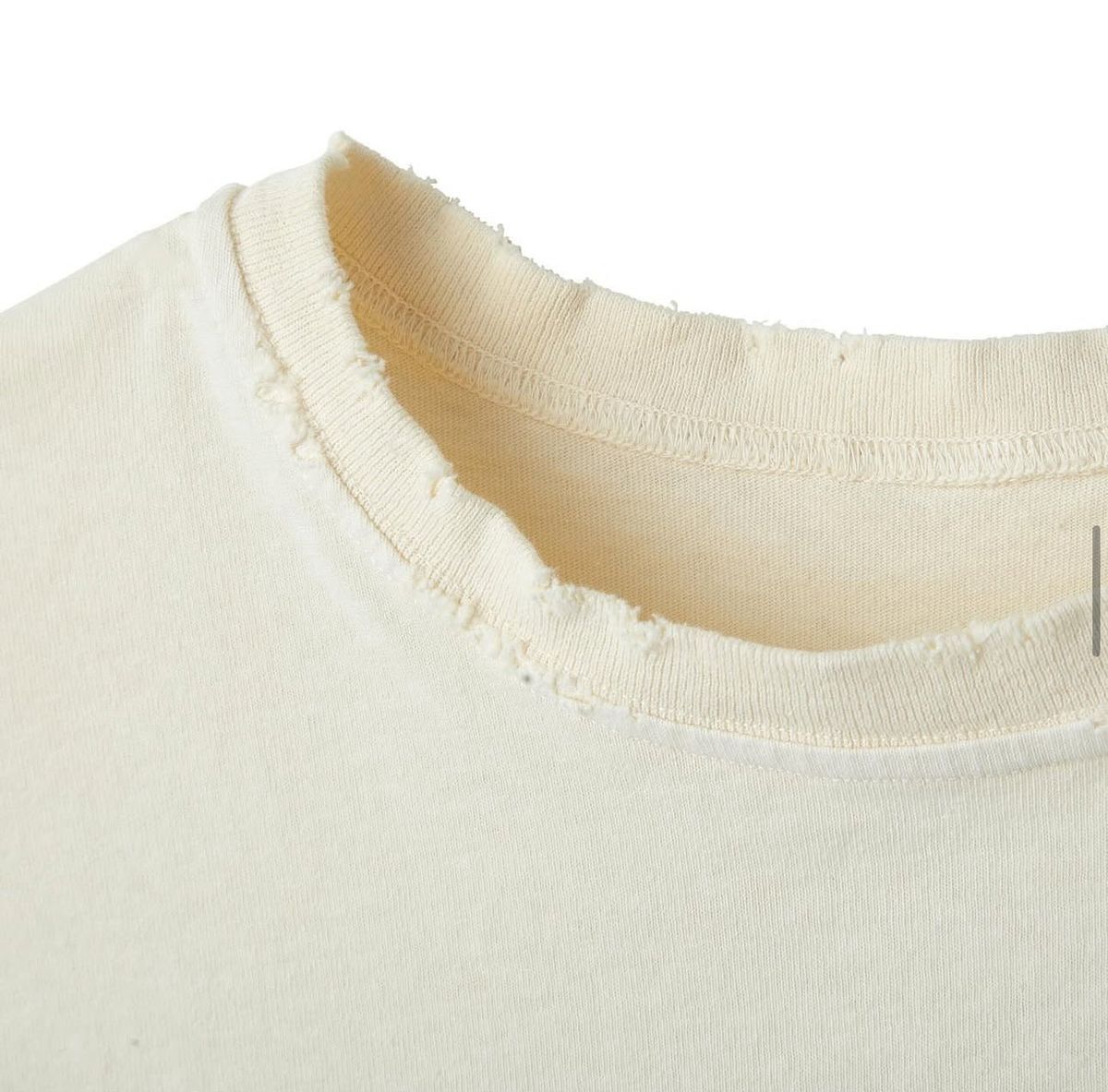 Stile De Amor 'Beni Vetements' Tee