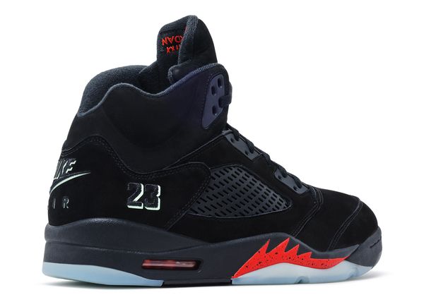 Jordan 5 Retro ‘Halloween’