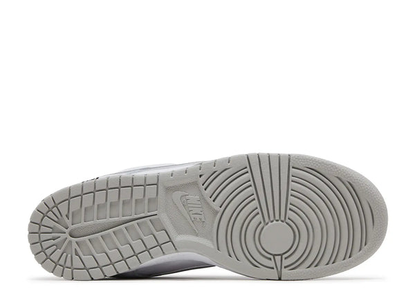 Nike SB Dunk Low Supreme 94 (White Metallic Silver)